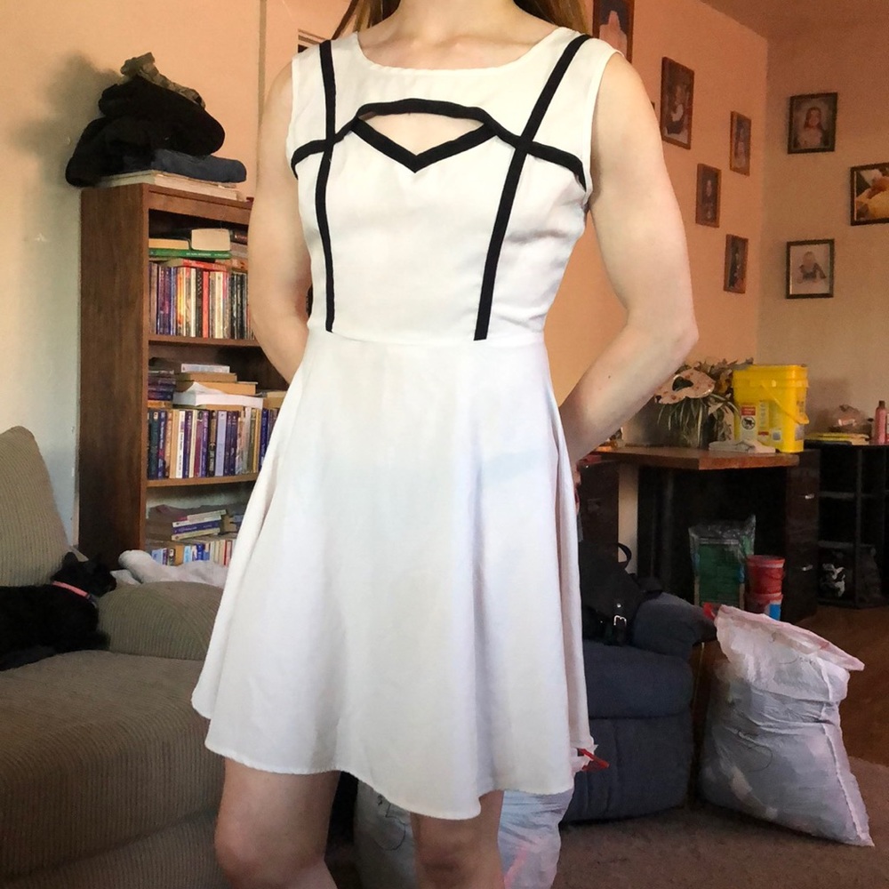 🍄5 for $20🍄Off white 70’s dress